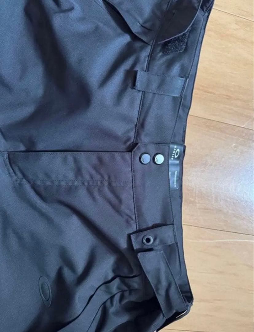 Oakley スノーボードパンツ 黒
