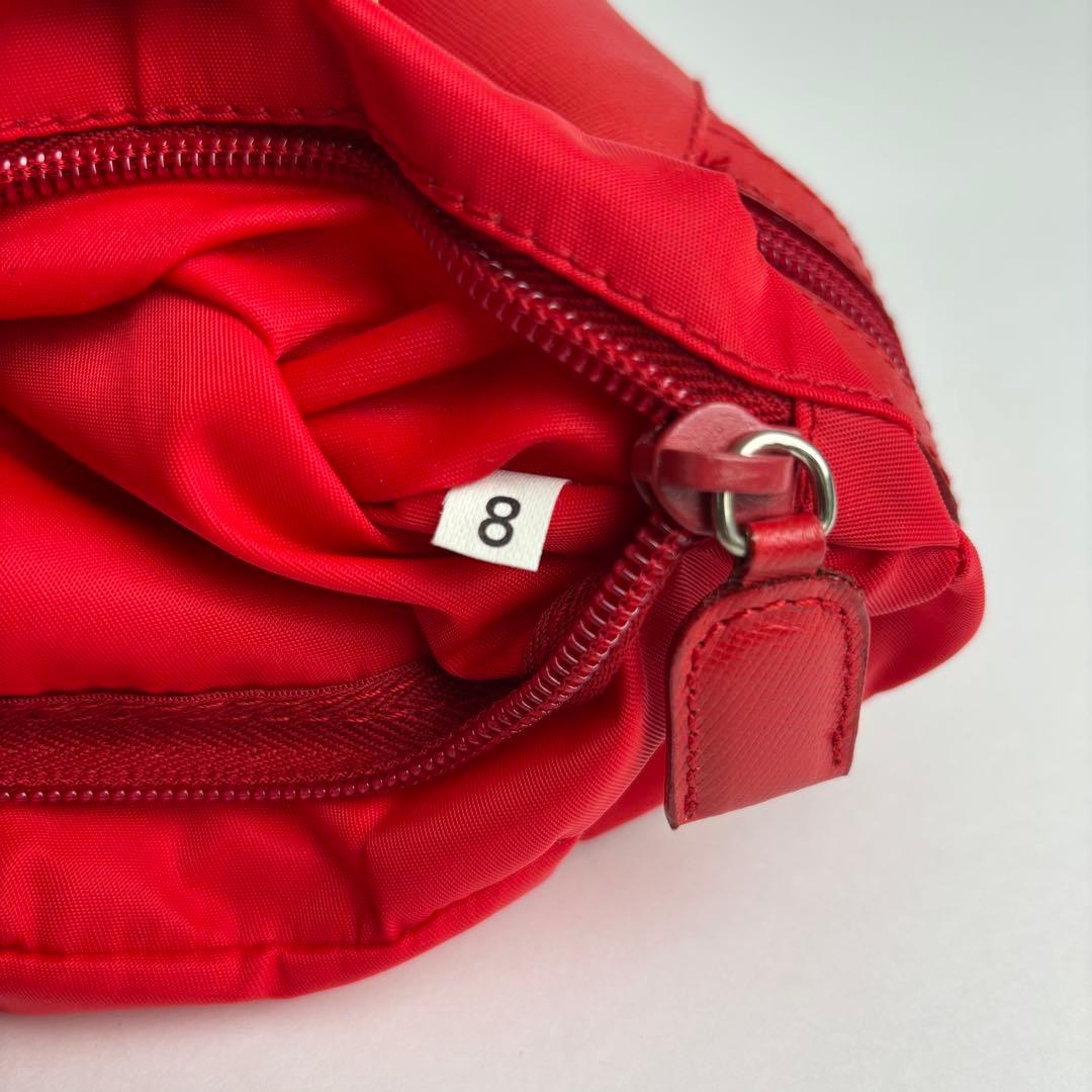 極美品 PRADA セカンドバッグ ポーチ 三角ロゴ ナイロン サフィアーノ