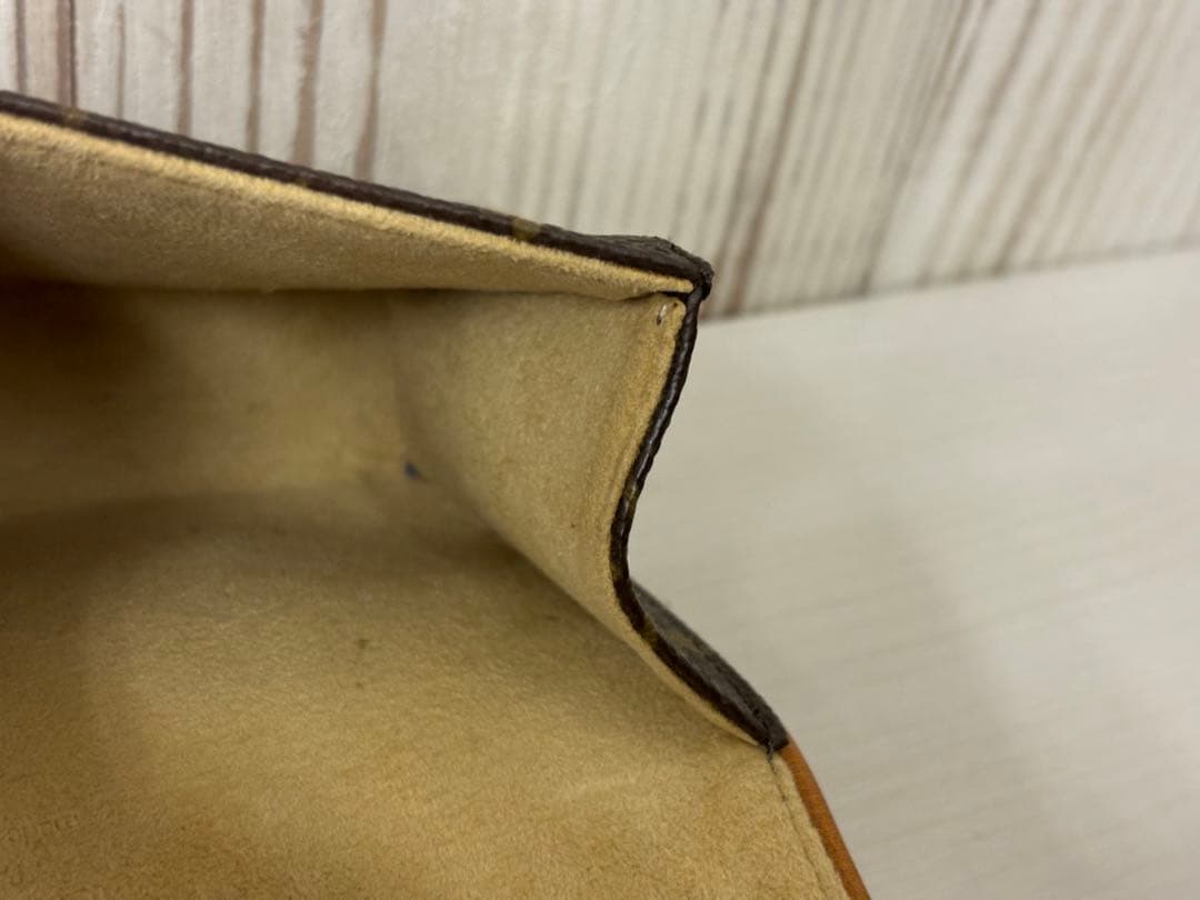 LOUIS VUITTON(ルイヴィトン)