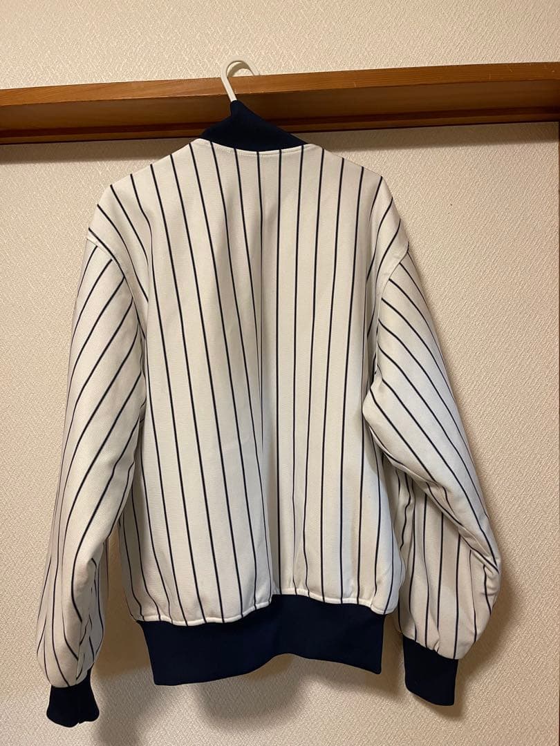 ニューヨーク・ヤンキース ストライプジャケット