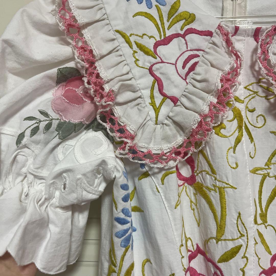 ピ*ン様 花柄　刺繍　ヴィンテージ　レトロ　ワンピース　ドレス