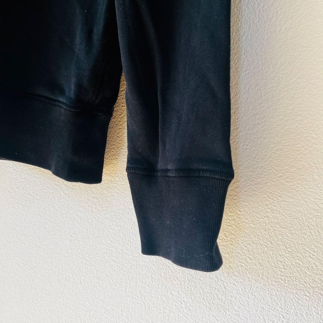 Stone  ブラック クルーネック トレーナー