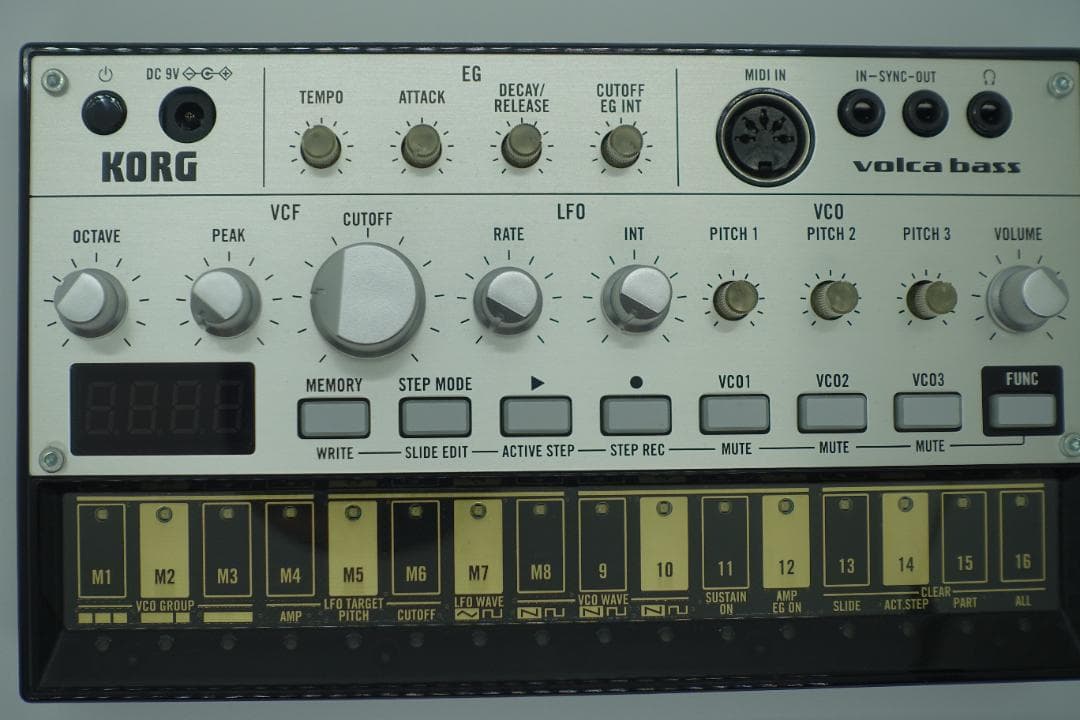 KORG volca bass アナログ・ベース・マシーン