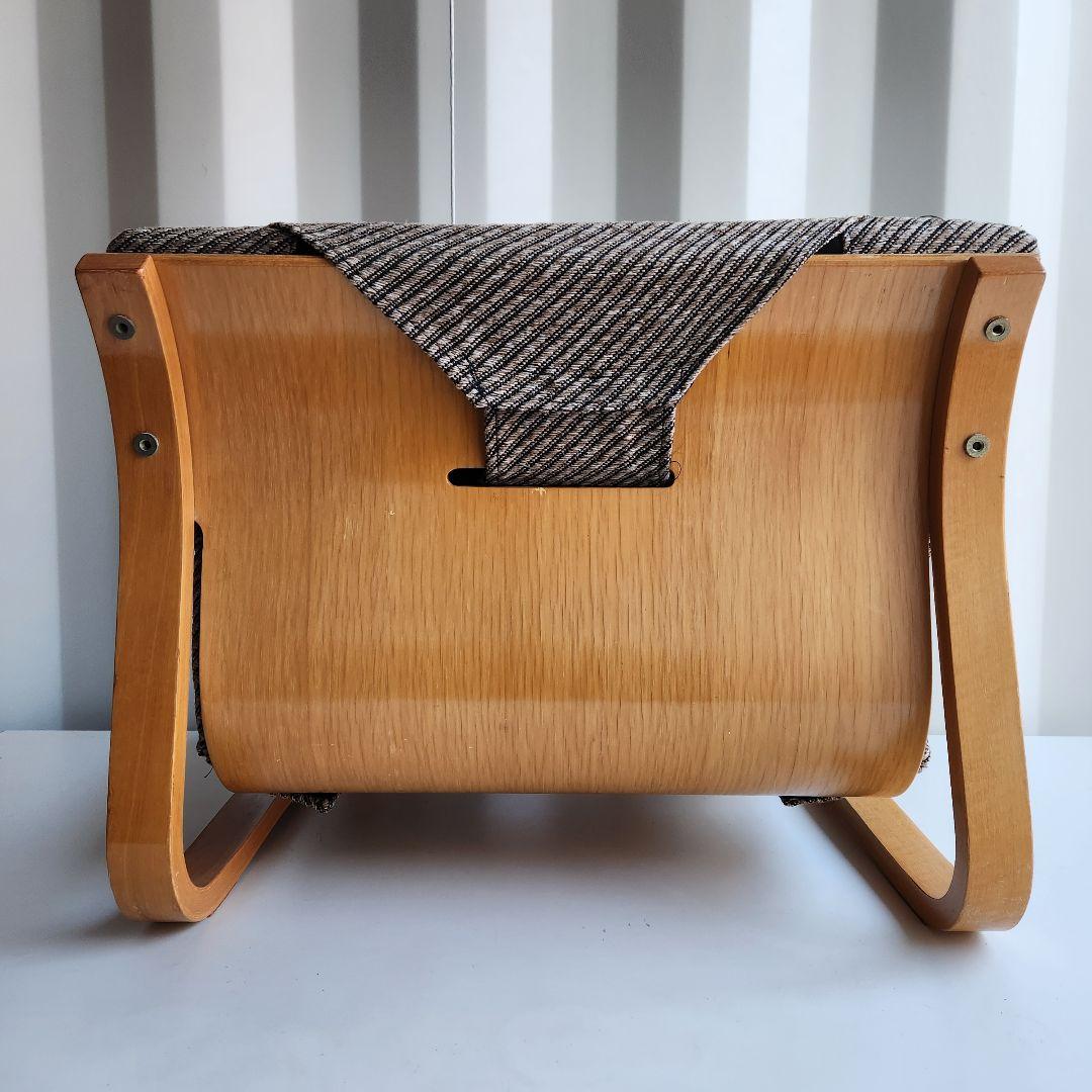 徳島県立工業技術センター　新日本木工　曲木　低座椅子　胡坐楽座椅子　腰痛防止