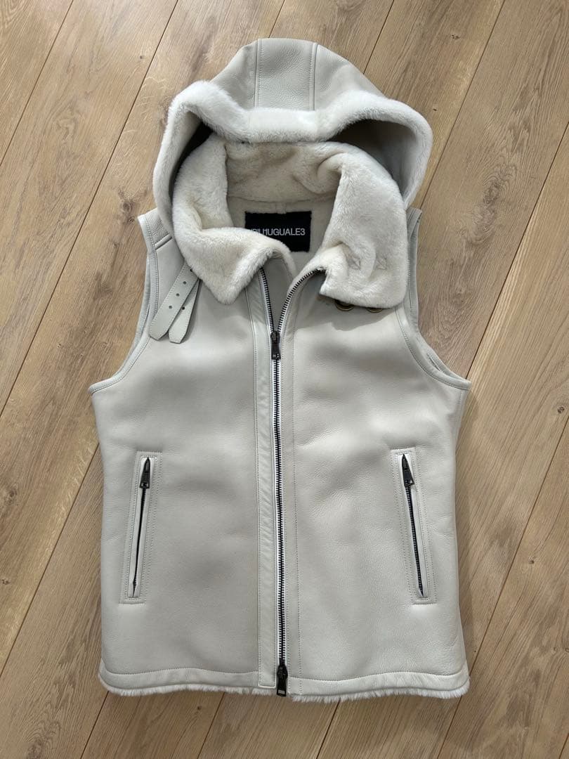 トップス 1PIU1UGUALE3 SPANISH MOUTON VEST