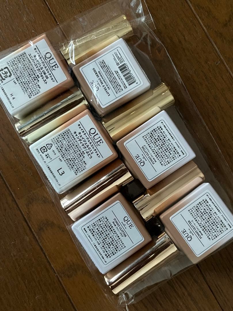 QUE ネイルカラー 6個セット　ミスティックジョー　マグネット　フラッシュ