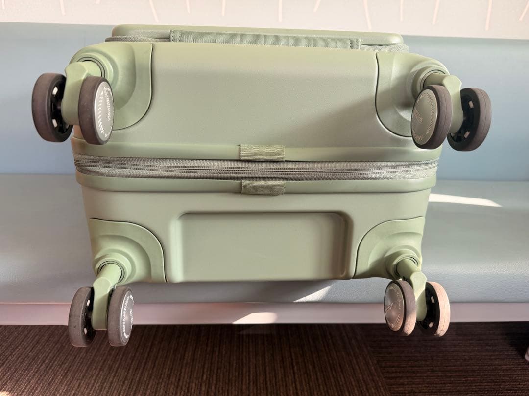 AMERICAN TOURISTER 38L/43L Sサイズ　スーツケース