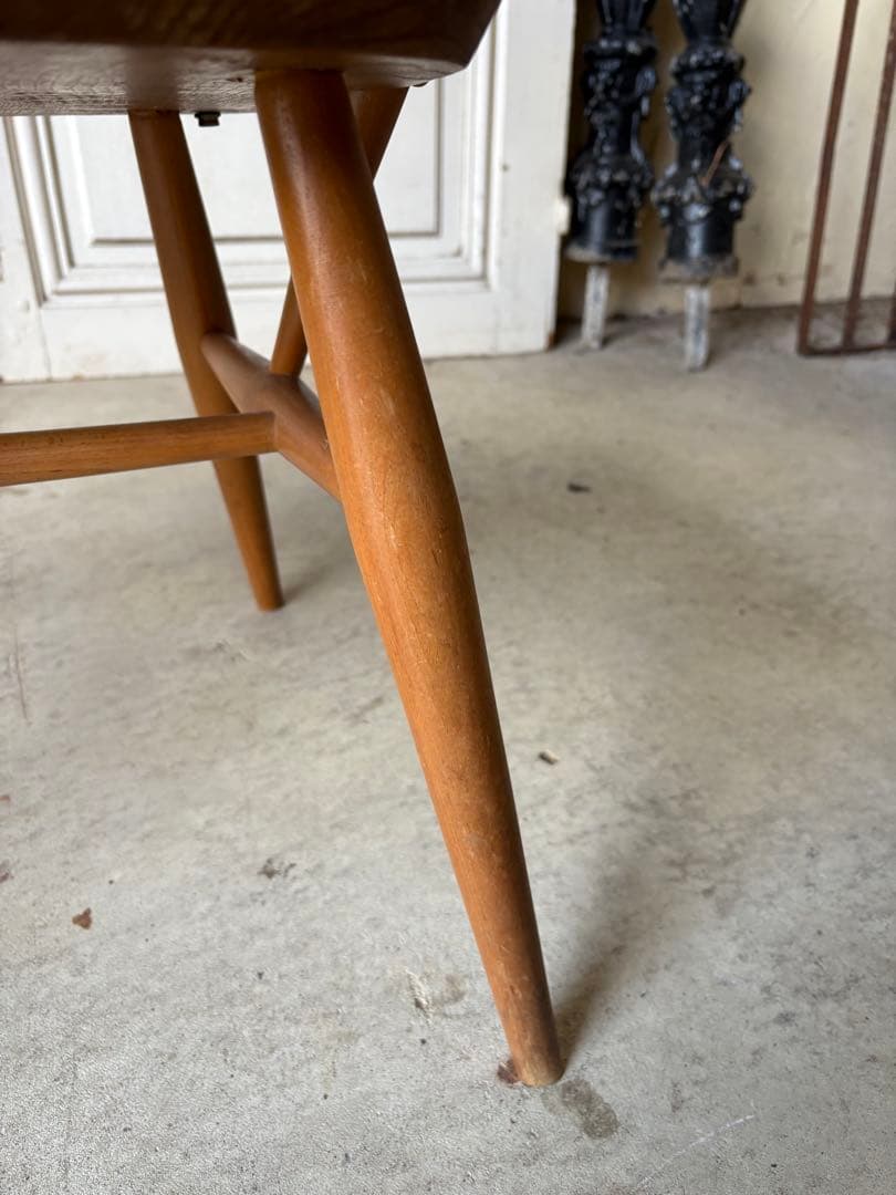 アーコール　カウホーン　ラダーバックチェア