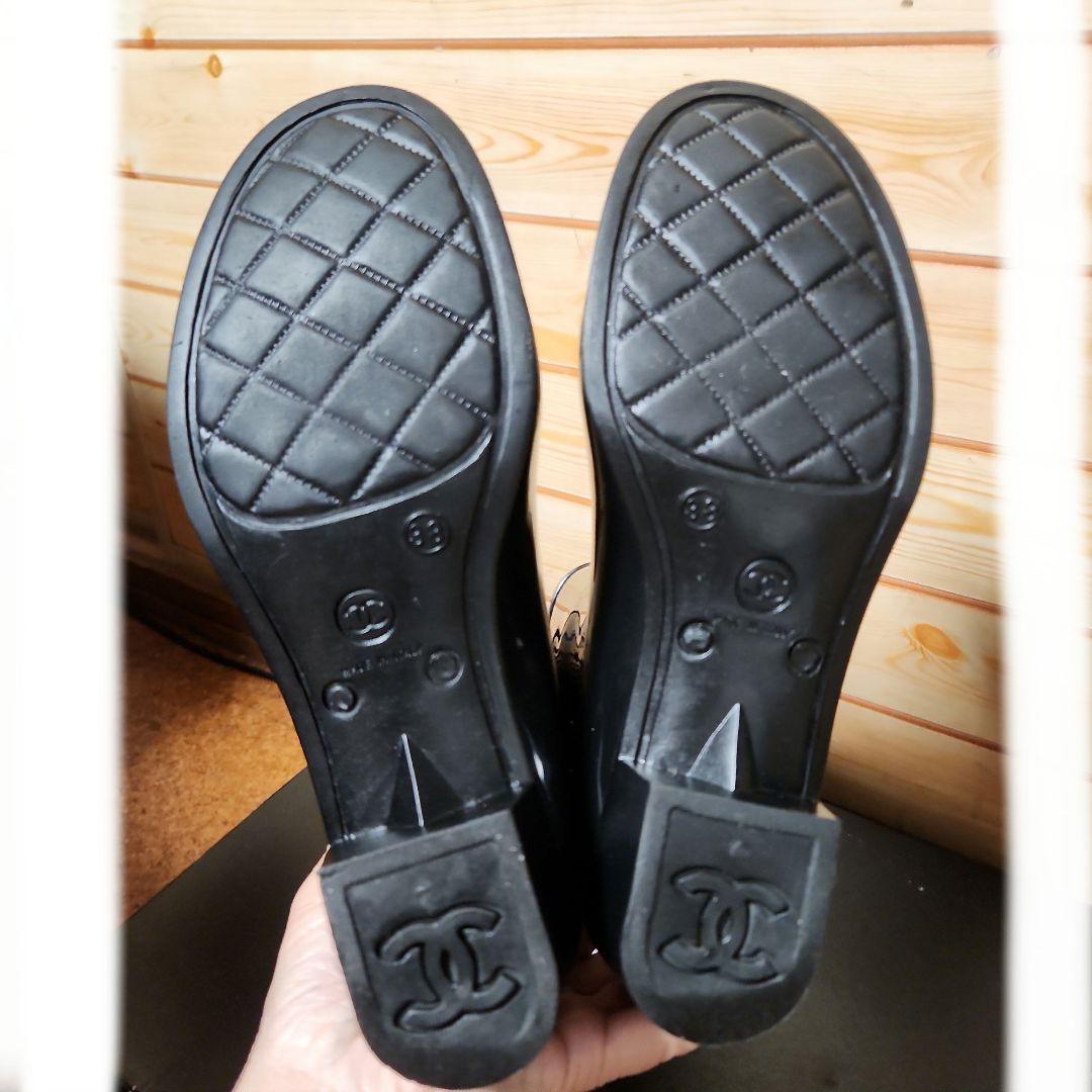 サマーセール10000円引きです。 シャネルカメリアブラック レイン