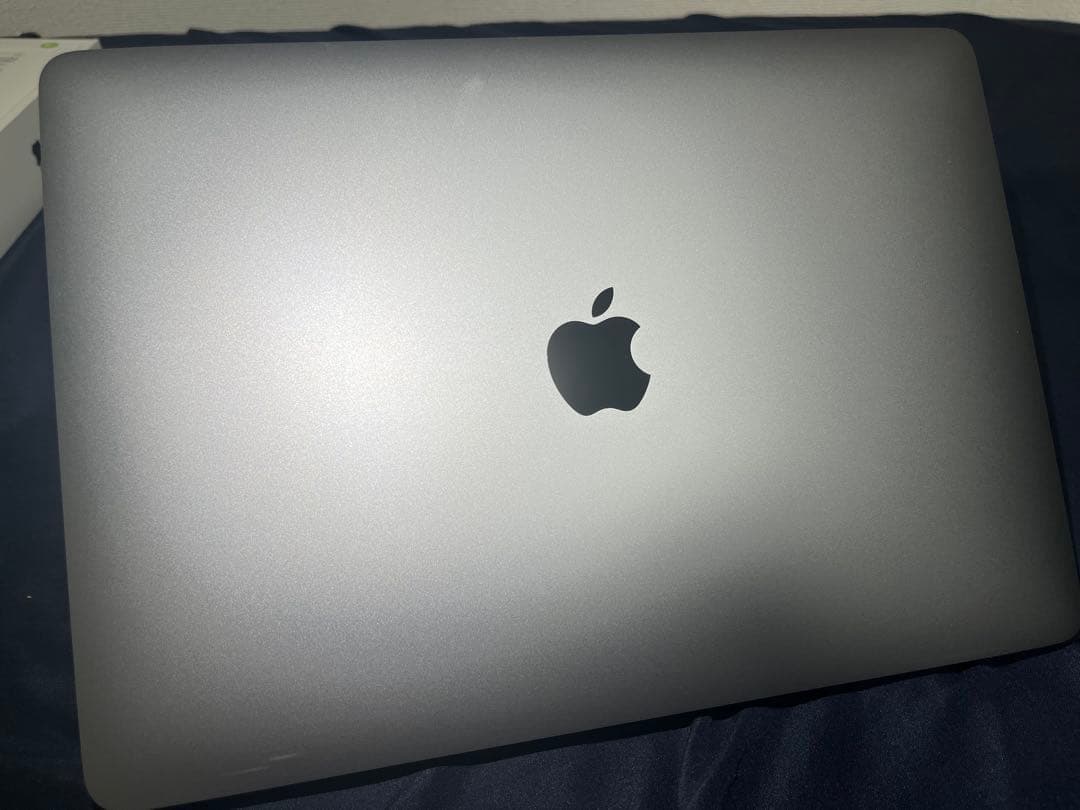 【極美品】MacBook Air M1 2020+おまけ