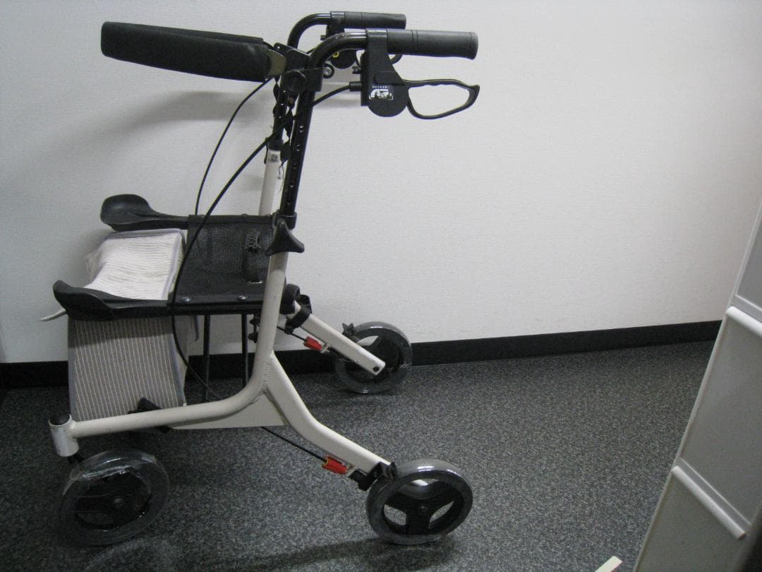 屋外用 四輪 歩行車 ショッピングターン 安寿 アロン化成 送料無料 ②