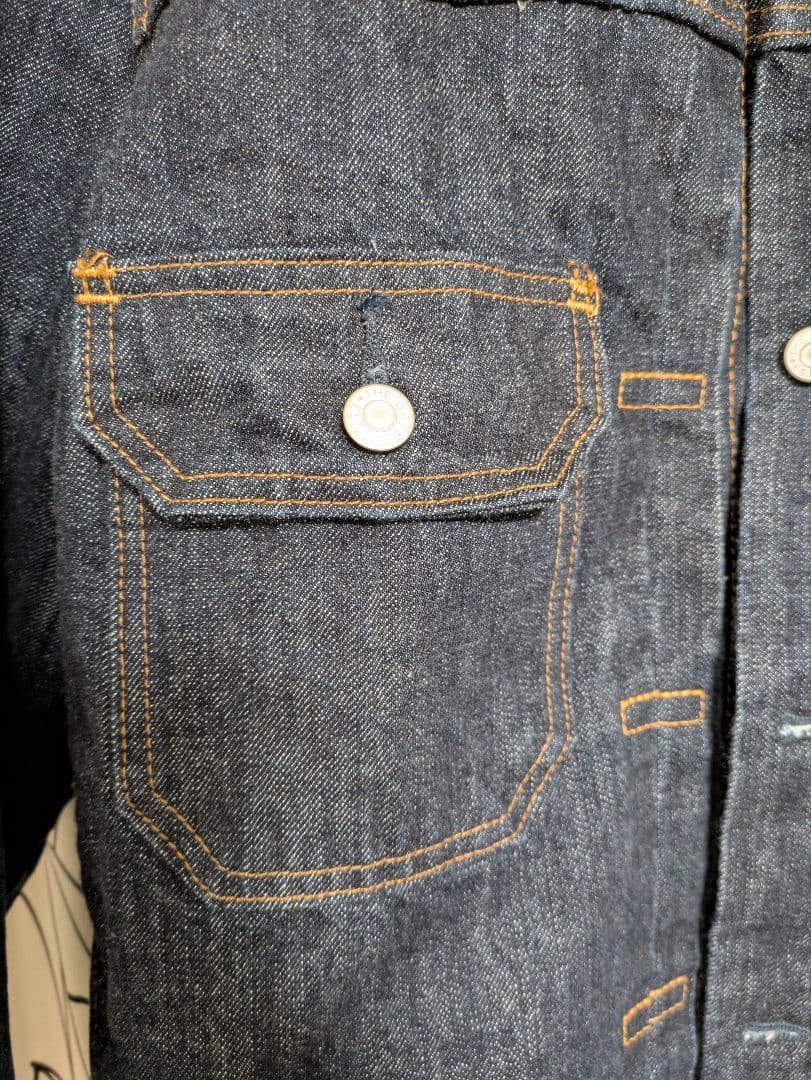 美品　　GAP 　ヘビーウェイトデニムジャケット　Lサイズ