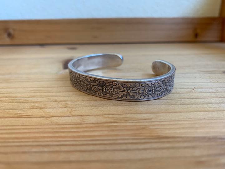 シャンバラ ドージェ バングルカフ