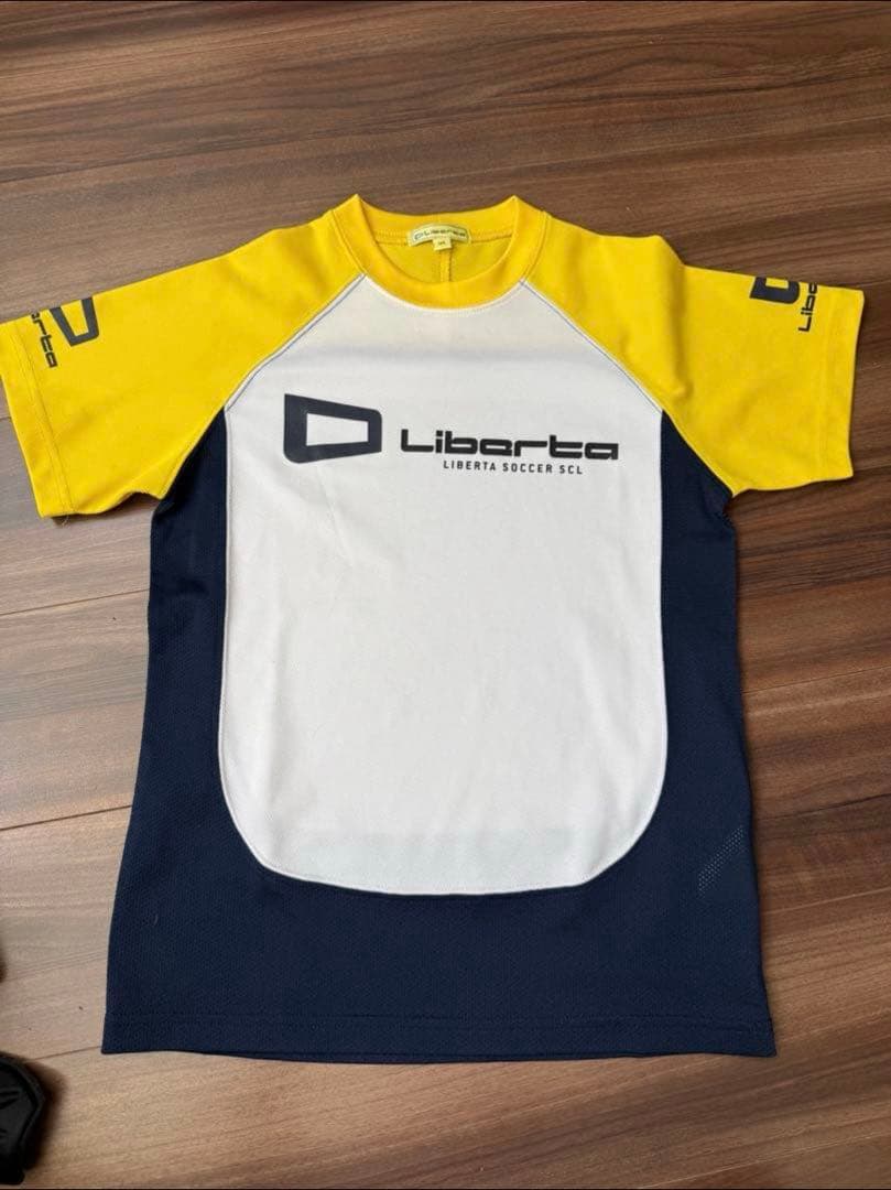 Liberta リベルタ サッカー ユニフォーム レガース ソックスセット