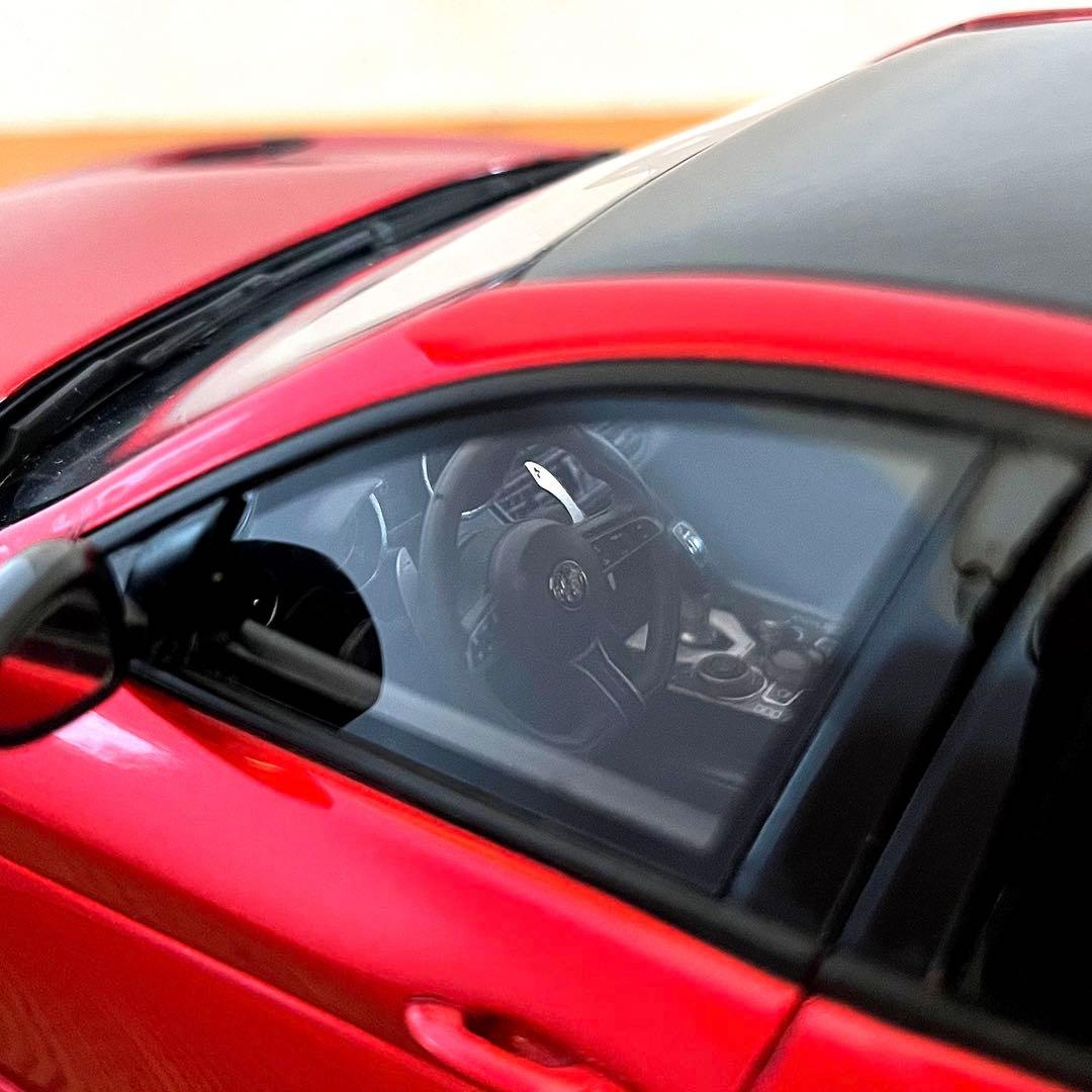 【ミニカー 美品】1/18 OttO mobile アルファロメオ ジュリア