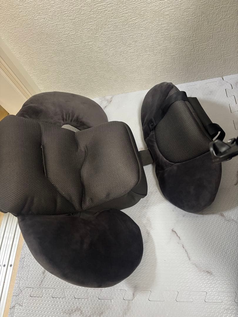 美品　コンビ　THE S ISOFIX　エッグショック　回転式　紺色