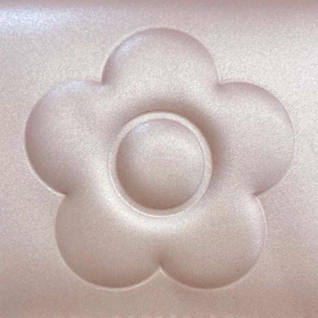 【美品】MARY QUANT エンボスデイジーパール パース パールピンク