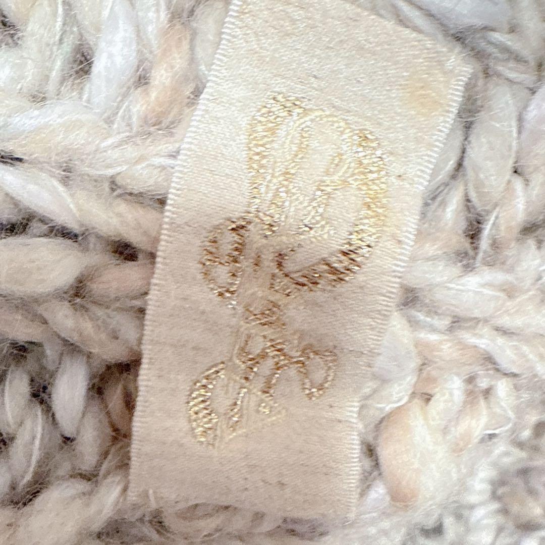 【新品.未使用】♡カシラ♡ CA4LAのニット帽　リアルファーポンポン付き　♡