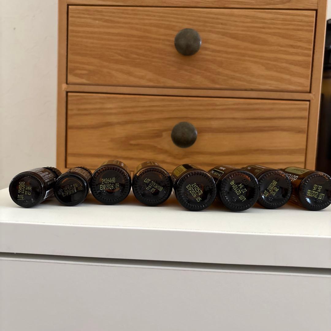 ふくふく出品です。doTERRA ディフューザーとオイル３本