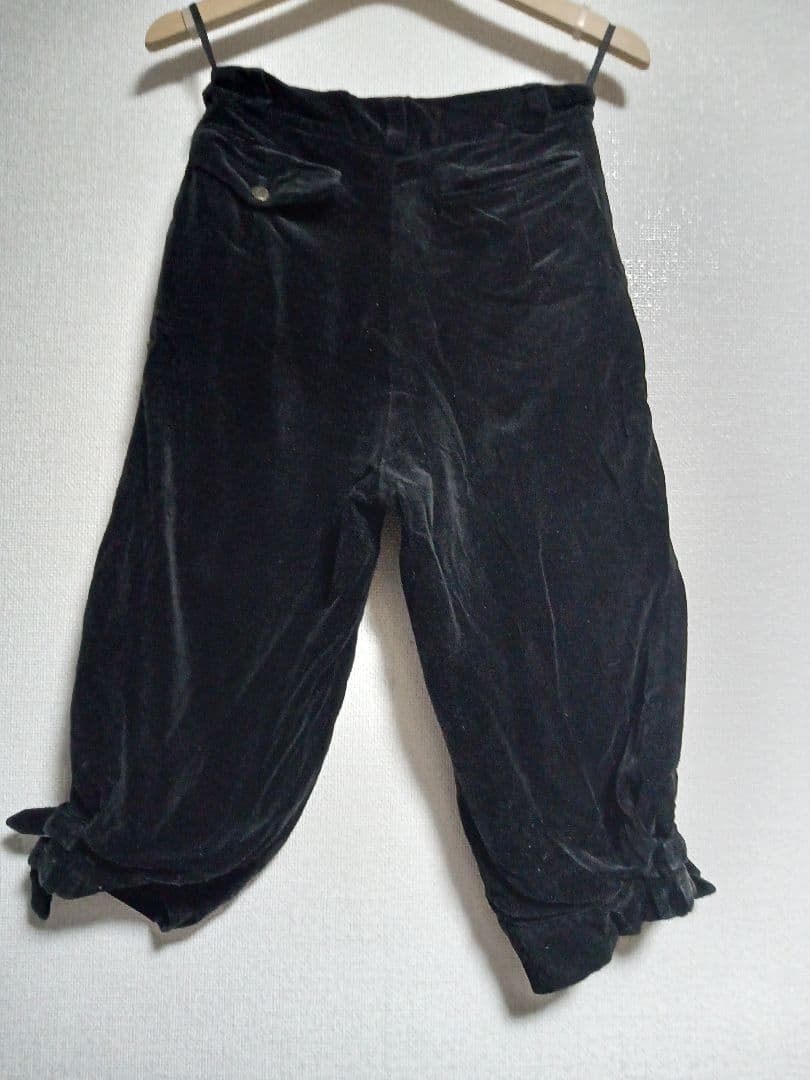 ATELIER BOZ黒 ベルベット クロップドパンツ