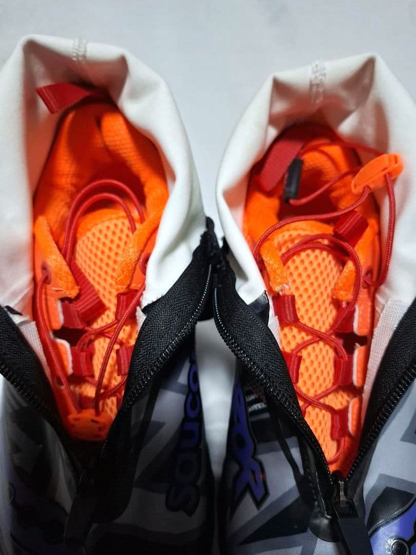 サッカニー Saucony RAZOR+　USA8.5　26.5cm