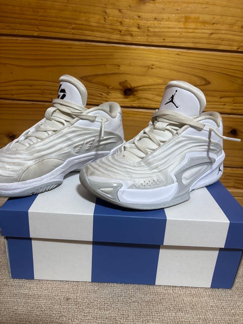 Jordan ホワイト バスケットシューズ