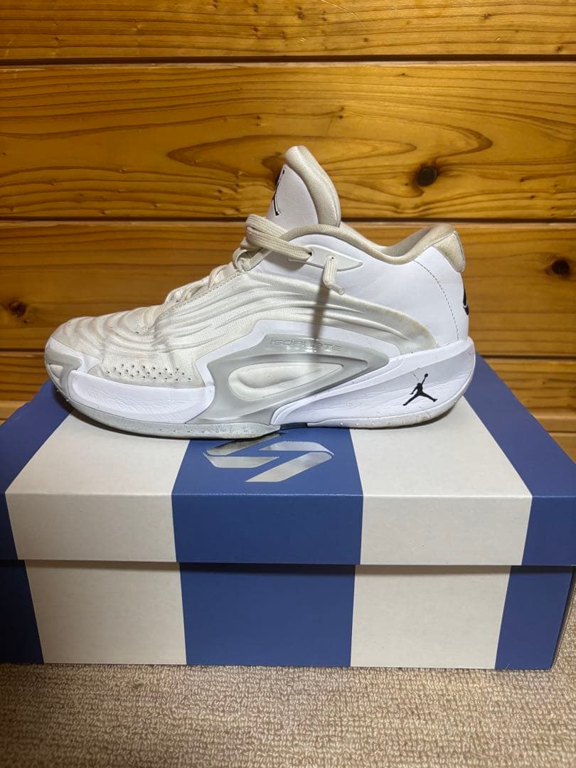 Jordan ホワイト バスケットシューズ