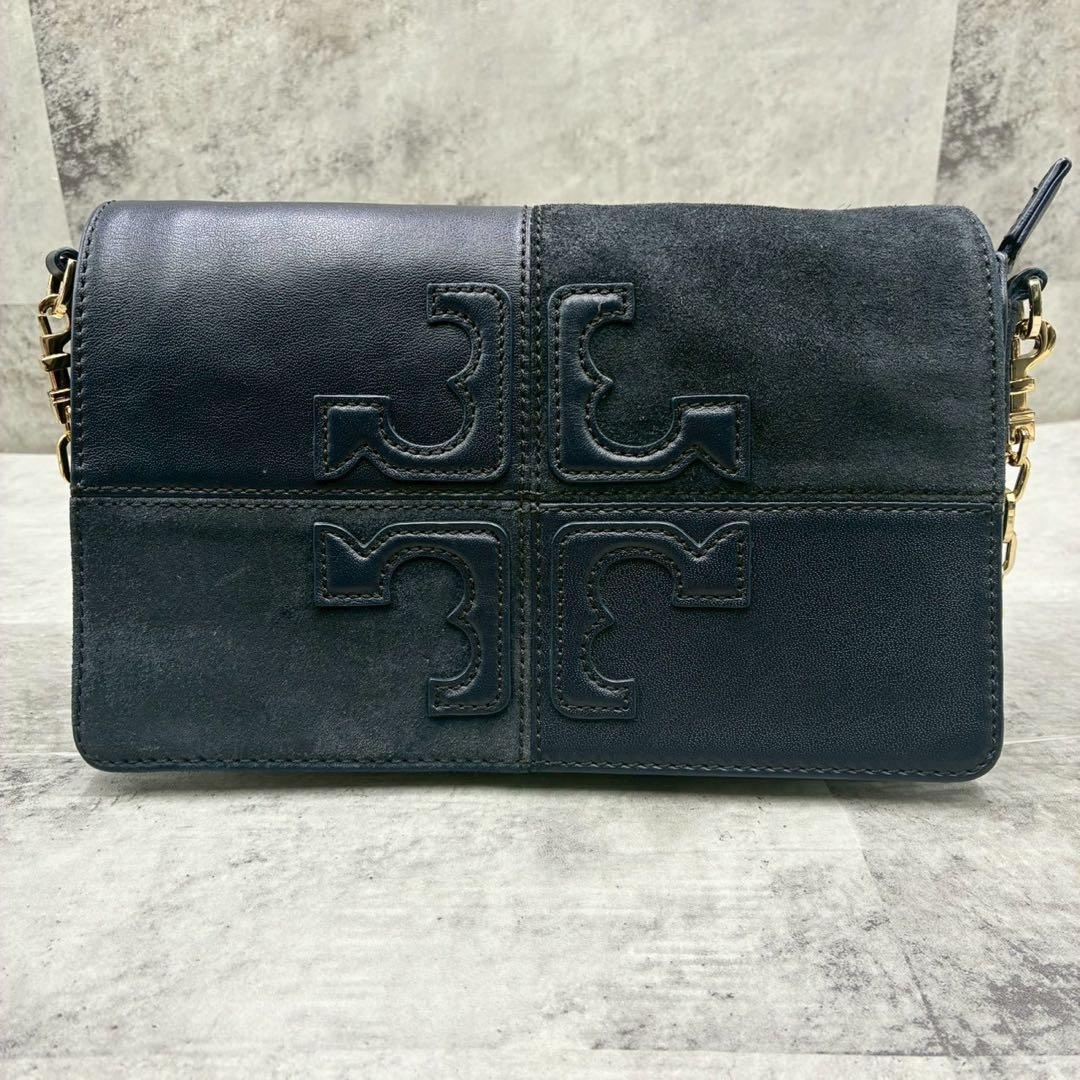 極美品 トリーバーチ エンボス デカロゴ チェーン ショルダーバッグ 斜め掛け