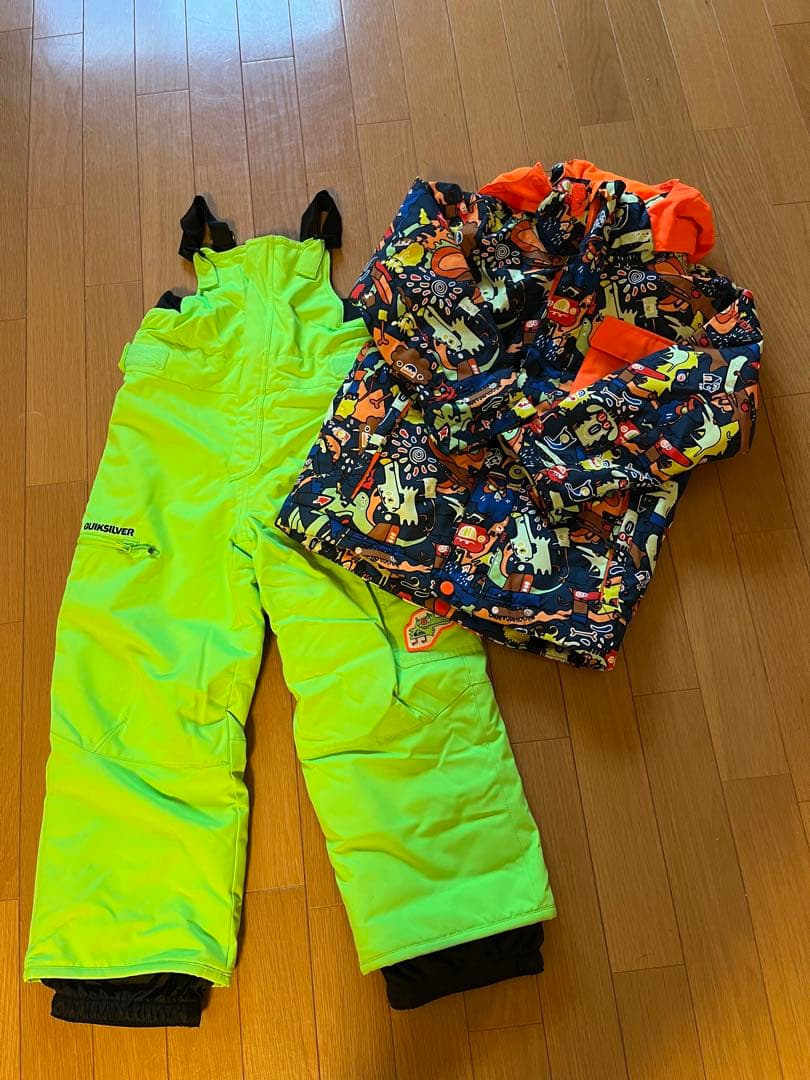 Quiksilver 子ども用スノーボードウェア 120サイズ相当