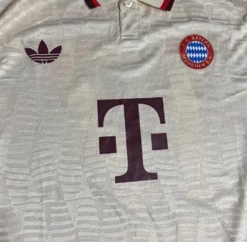 24/25 バイエルン・ミュンヘン アウェイ 長袖 ユニフォーム 17番 オリス