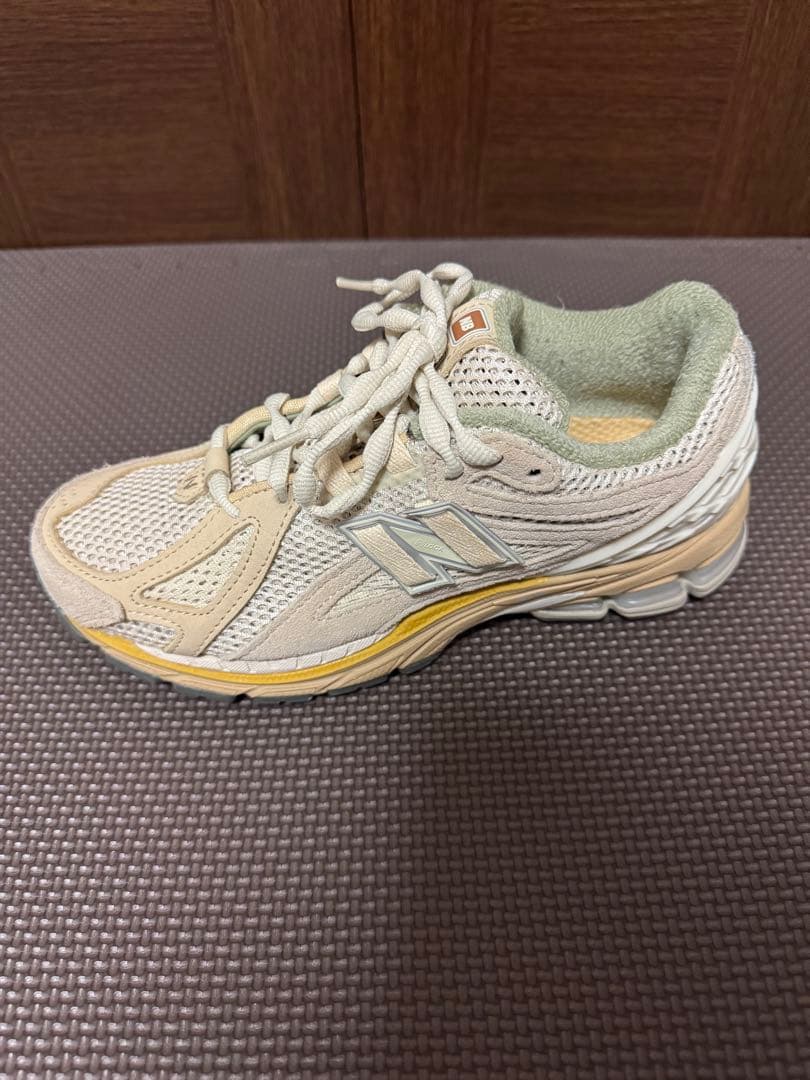 AURALEE × New Balance 1906R \"beige\"