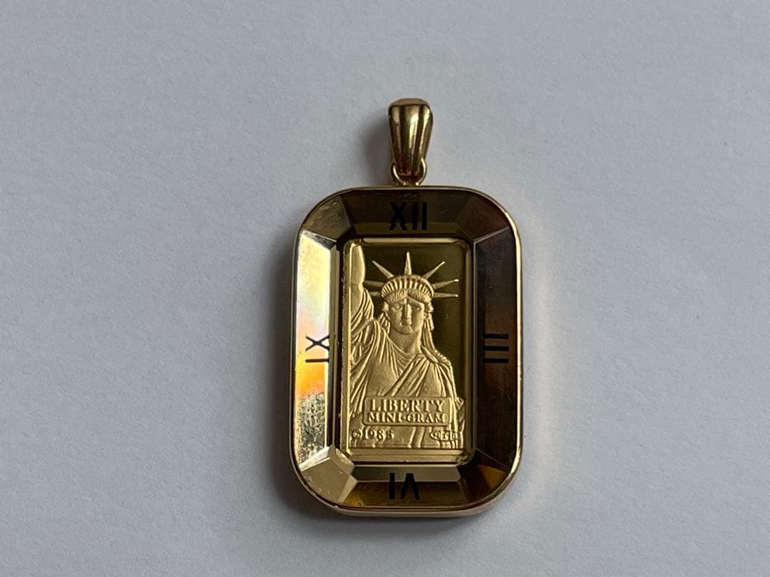 Credit Suisse 18金ゴールド ペンダント 美品