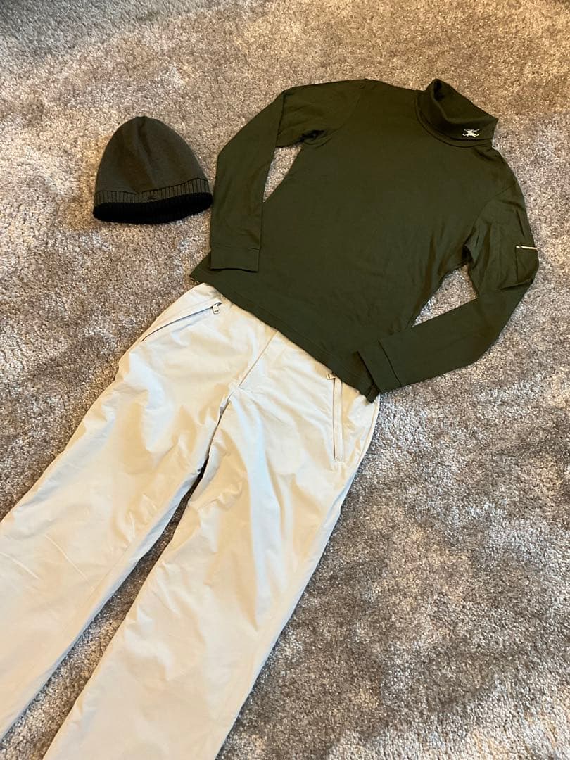 バーバリーゴルフ⛳️ パンツ　 レディース