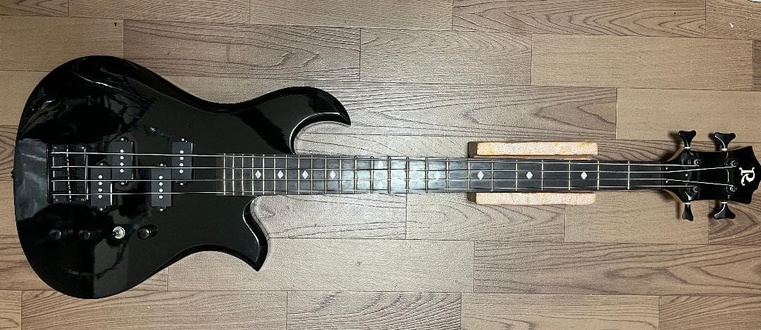 B.C.Rich Eagle BASS Black ケース付属　イーグル　ベース