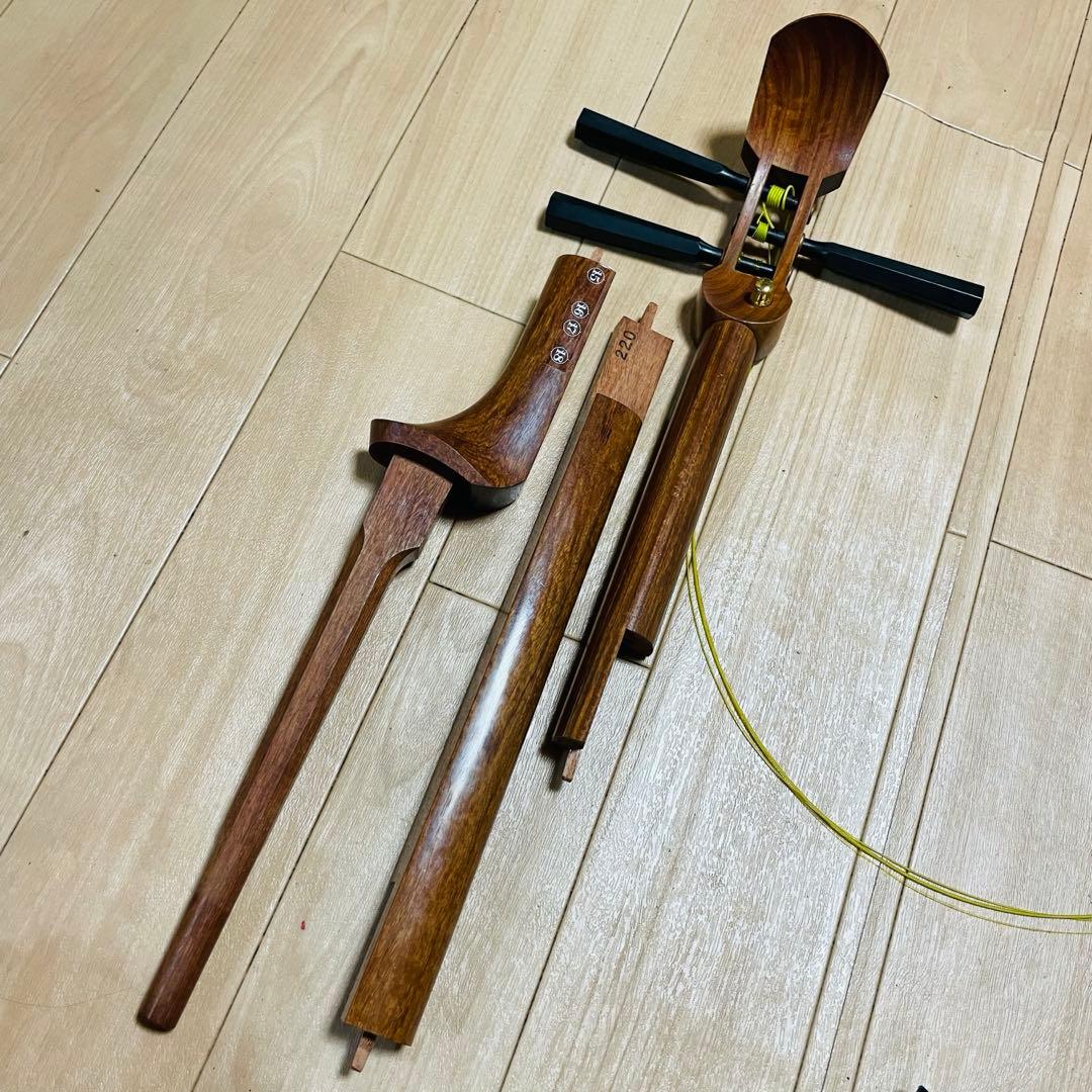 三味線 花梨 中棹 バチ ハードケース付き三味線 花梨 中棹 バチ ハード