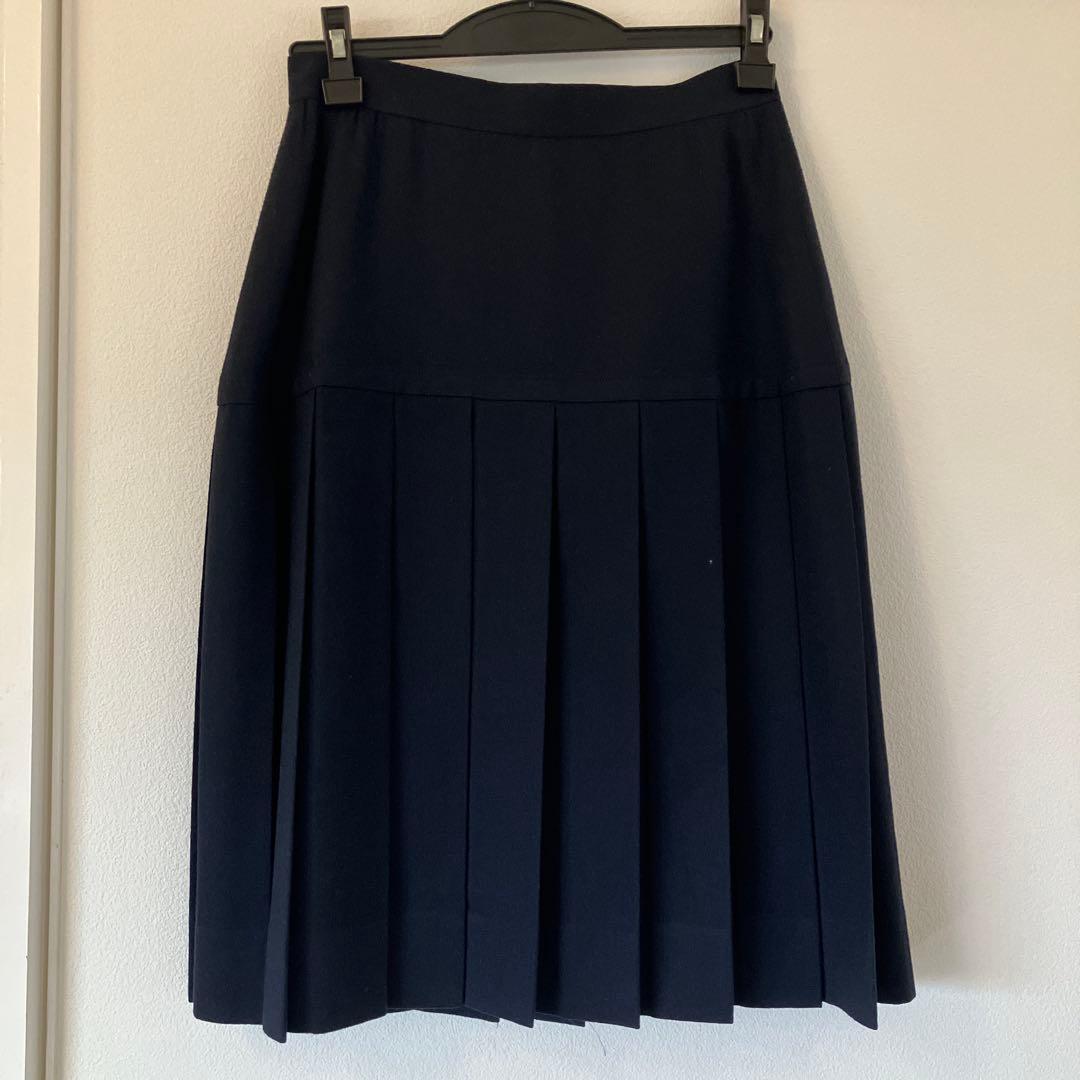 monofyさん専用ジバンシー金ボタンスカートと黒セットアップ