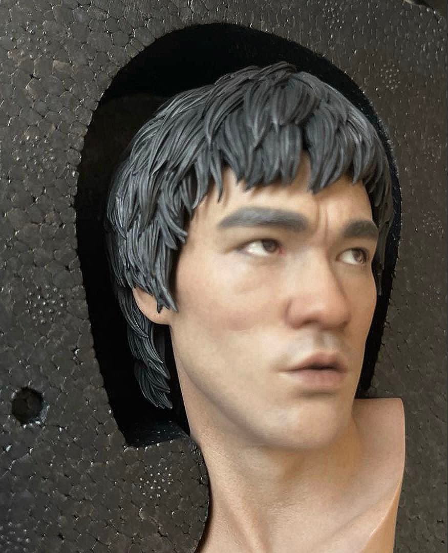 Blitzway ブルース・リー - 没後50年記念1/4スケールスタチュー - メルカリ