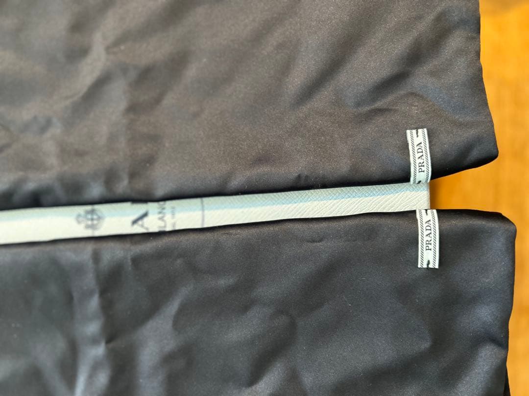 靴 PRADA Monolith brushed leather loafers