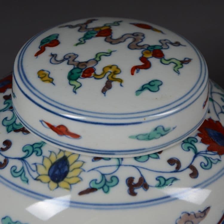 明成化手画斗彩龍鳳紋天字缶 茶壺 景徳鎮 陶磁器