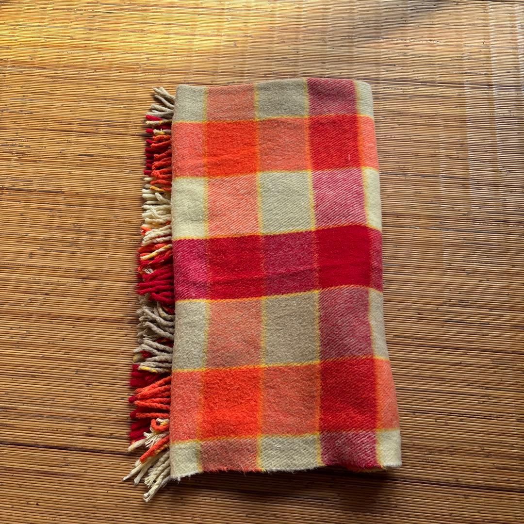 オールド IKEA 赤とオレンジのチェックブランケット 140㌢×120