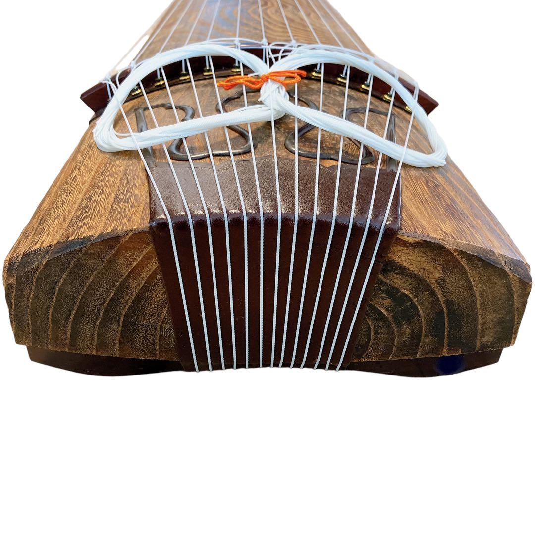 高級琴 箏 13弦 くり甲 綾杉彫り 柏葉 山田流琴 四分六板 楽器