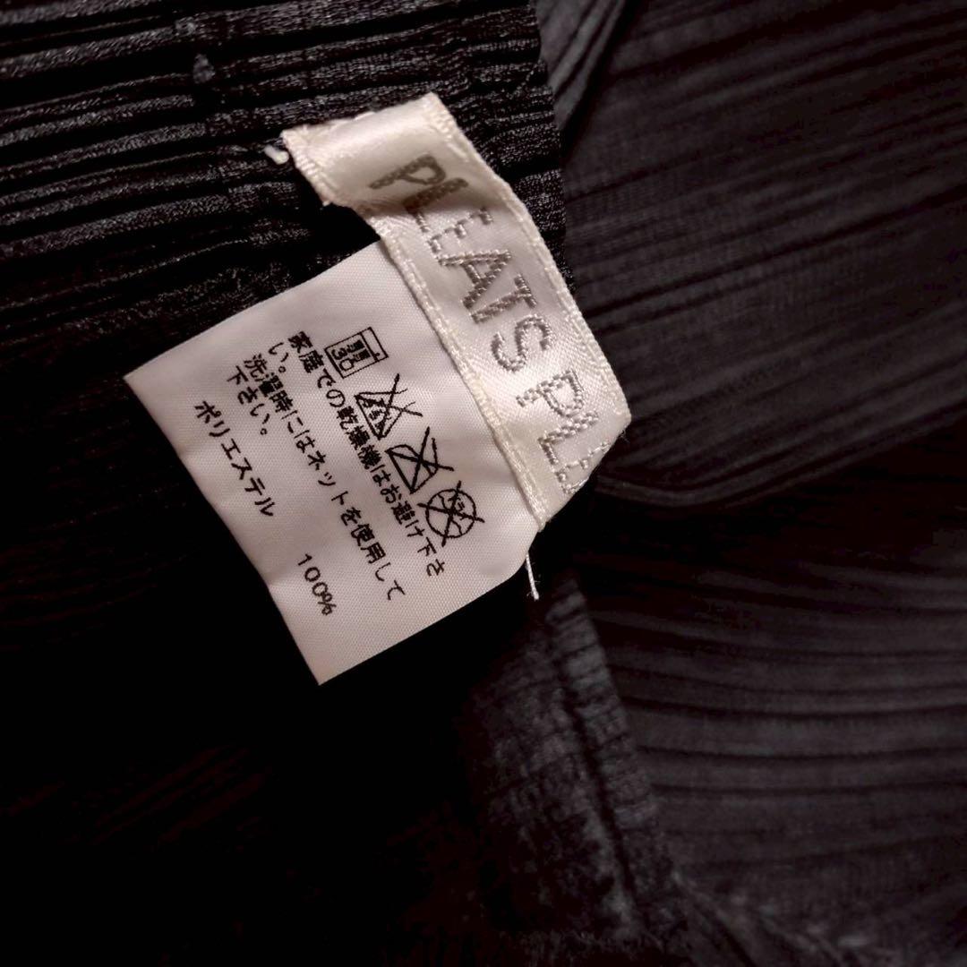 PLEATS PLEASEプリーツプリーズ イッセイミヤケ ストレートパンツ 黒