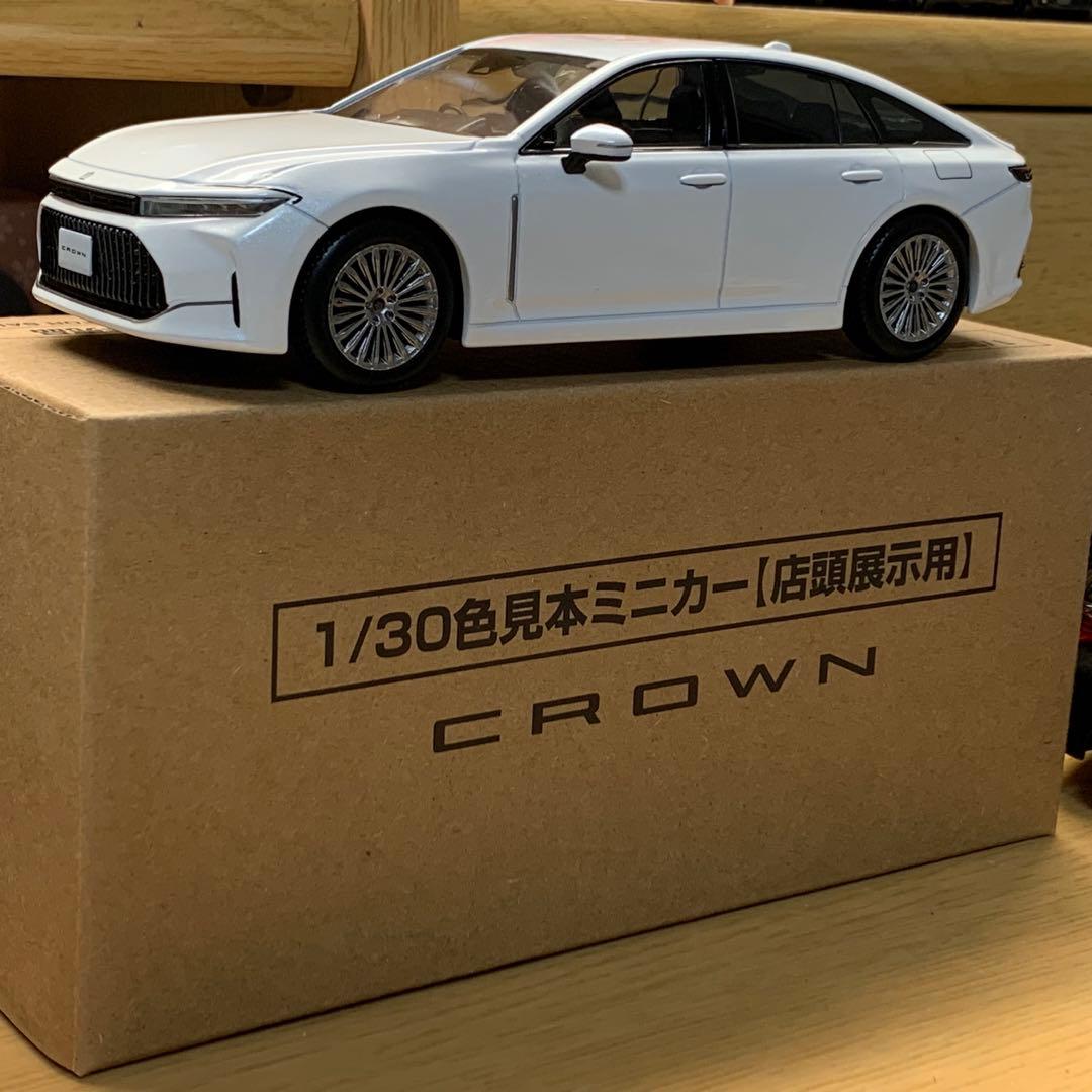 非売品」トヨタ 新型 クラウン セダン カラーサンプル ミニカー - メルカリ