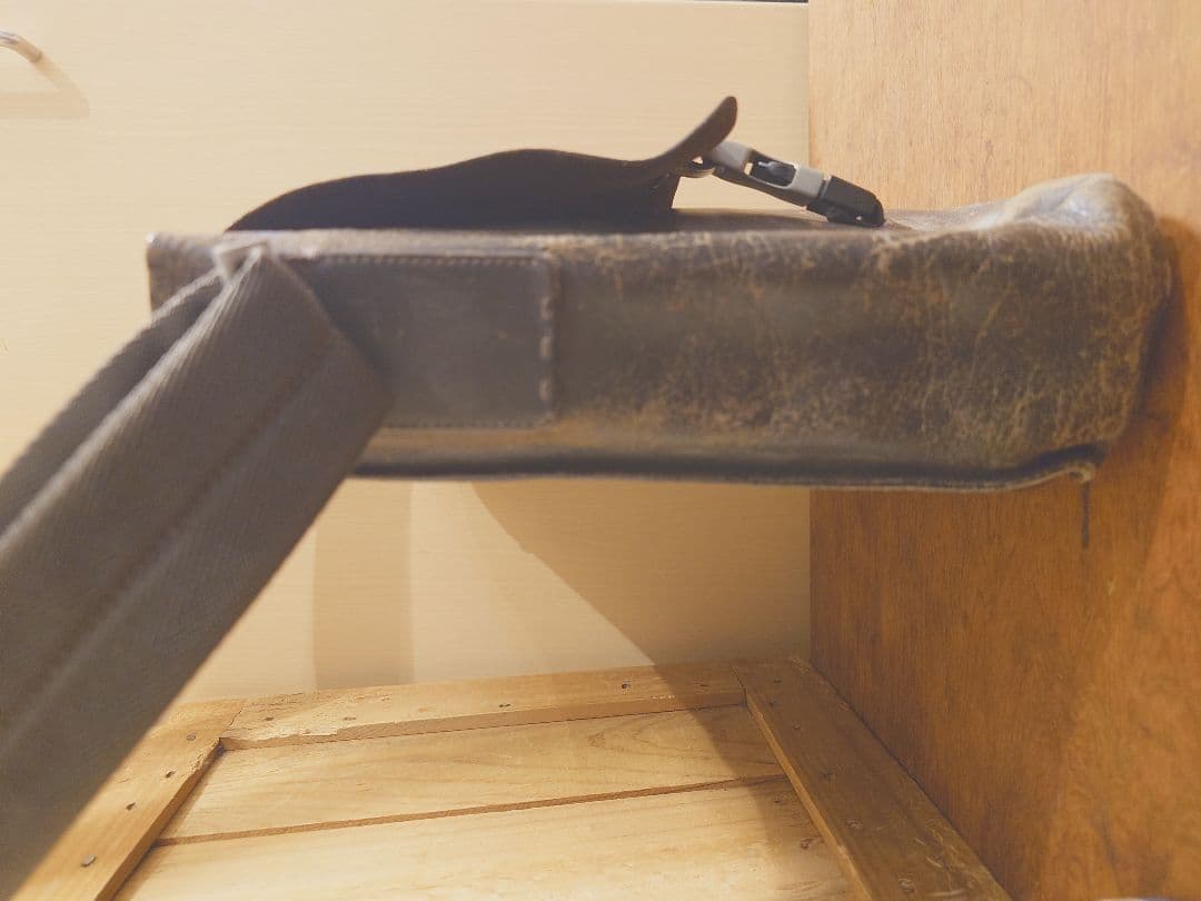 プラダ PRADA ダークブラウン ショルダーバッグ