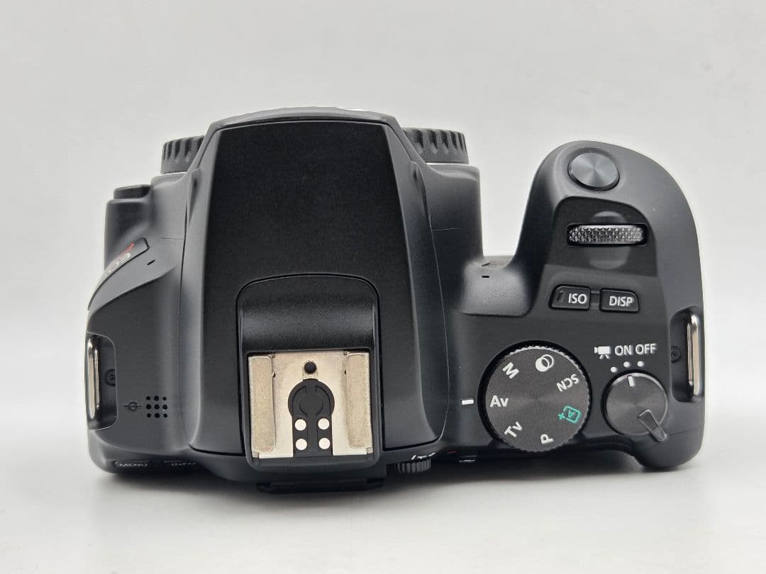 キャノン　Canon EOS Kiss X10 18-55mm レンズキット