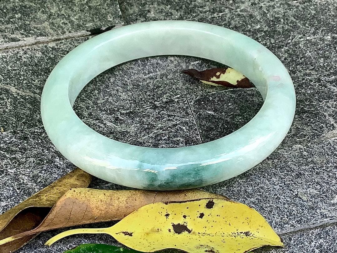 ✳️超絶*親方自信の1点 淡い緑糸魚川翡翠ブレスレット 高品質*高額