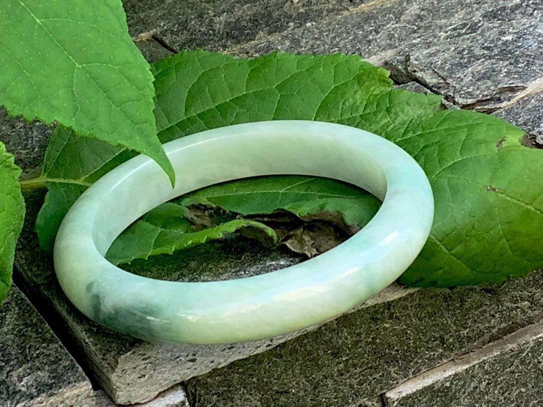 ✳️超絶*親方自信の1点 淡い緑糸魚川翡翠ブレスレット 高品質*