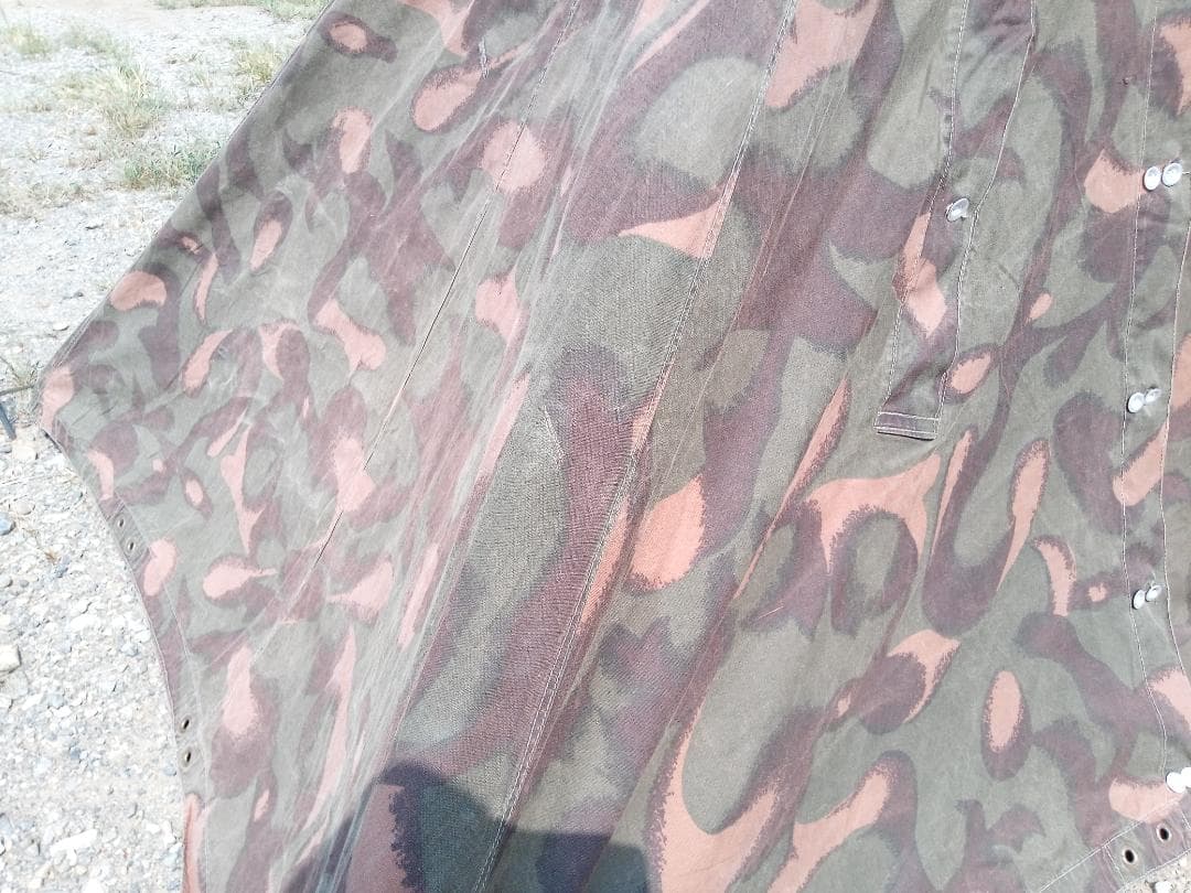 【希少】ハンガリー軍　テントシート2枚組　ハリケーン迷彩　軍幕テント