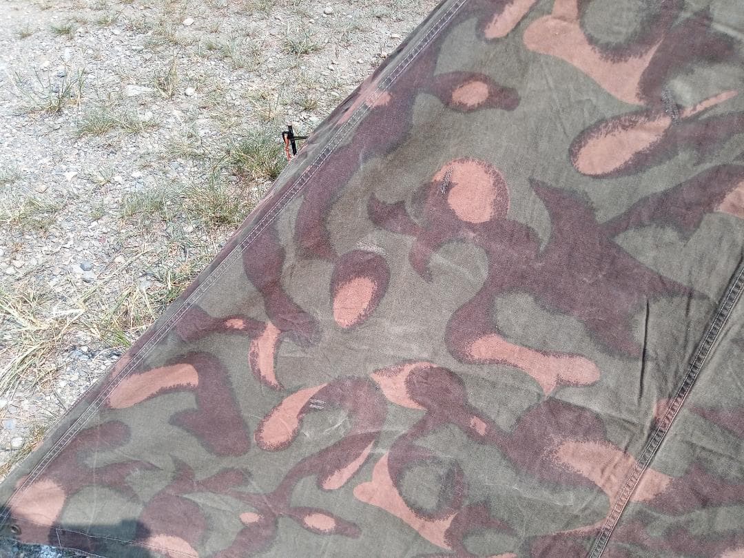 【希少】ハンガリー軍　テントシート2枚組　ハリケーン迷彩　軍幕テント