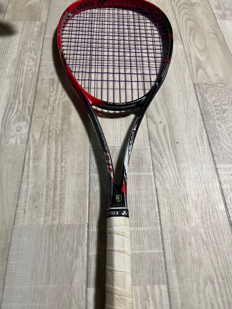 YONEX 8vテニスラケット レッド/ブラック
